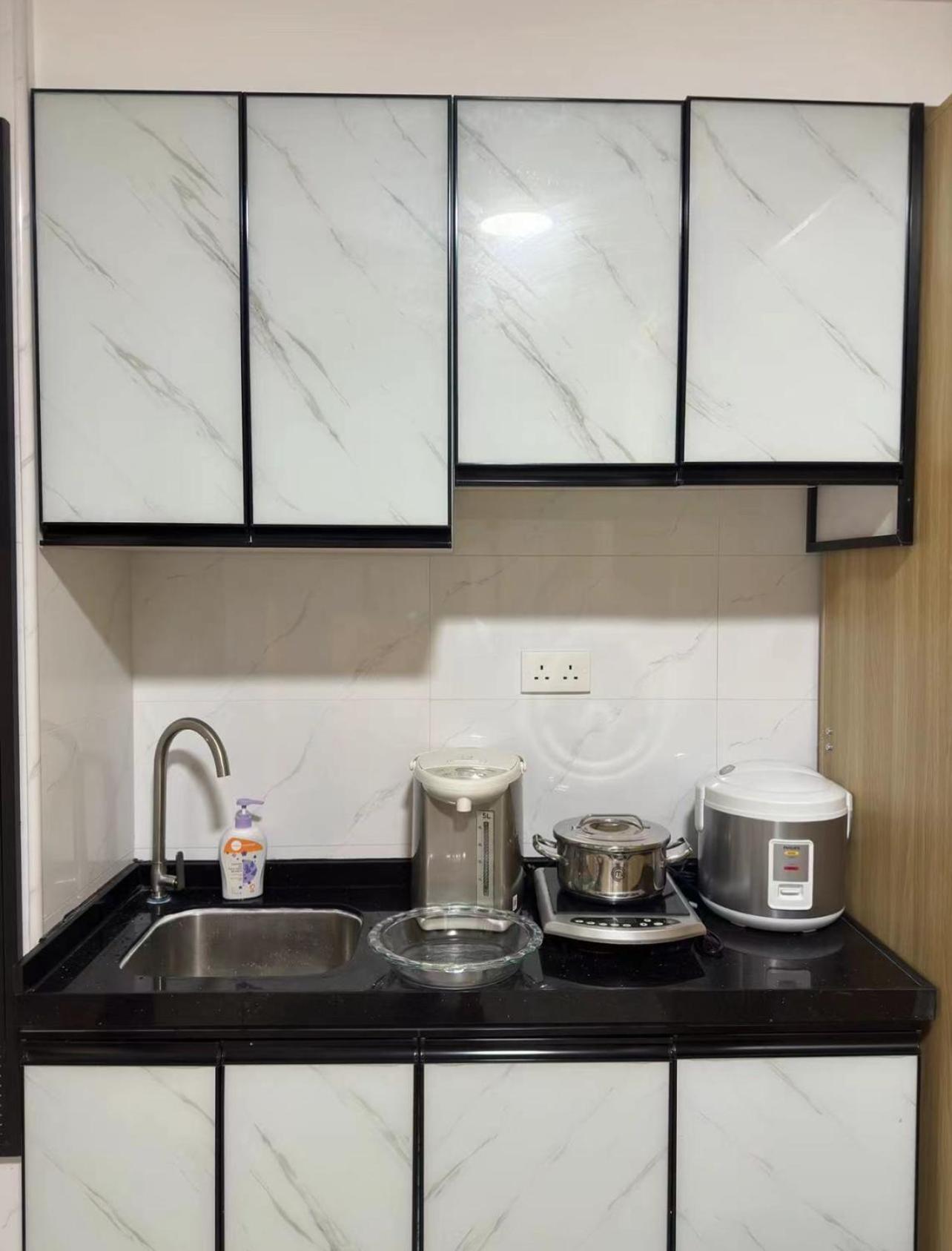 Waveflo Hostel 浪花青旅 Hong Kong Exterior photo
